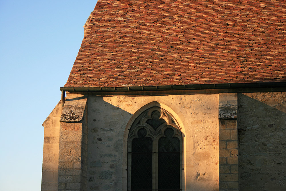 Le joli toit de l'église d'Avernes