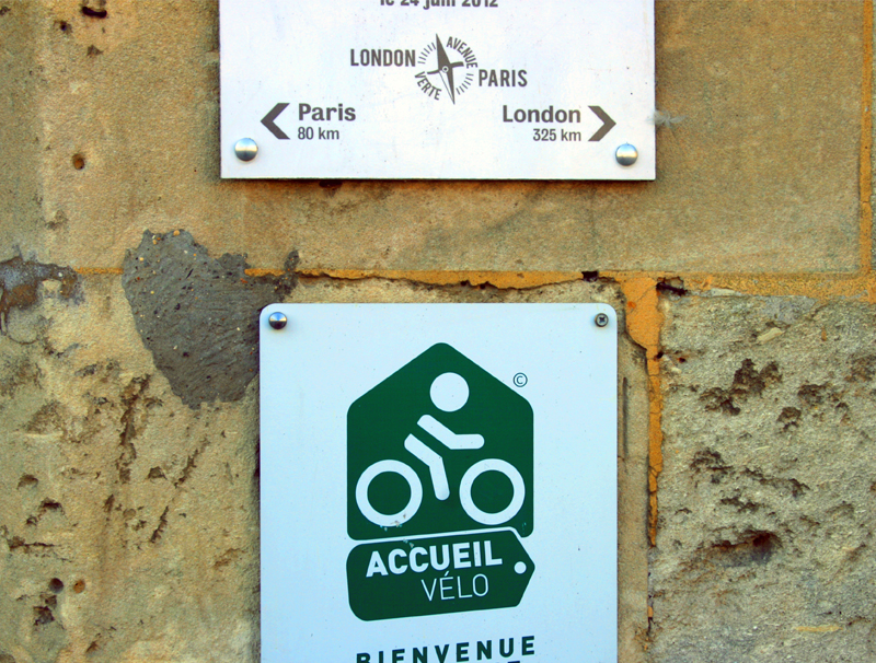 signs signs on the Green Avenue